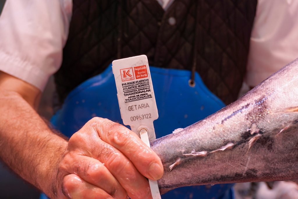 Bonito fresco de procedencia certificada